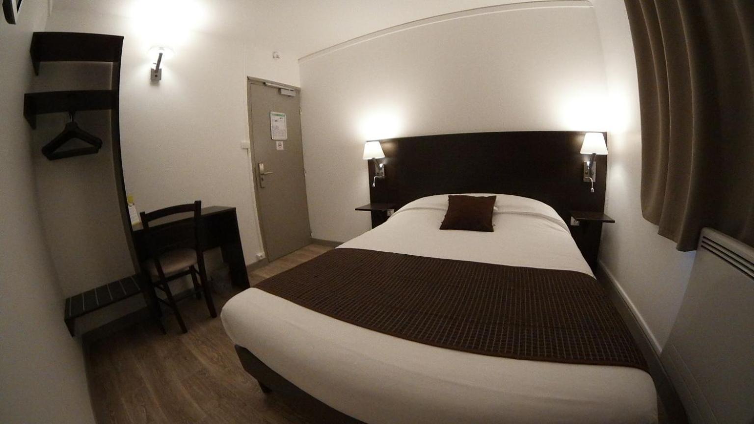 Nevers Hotel Eksteriør billede