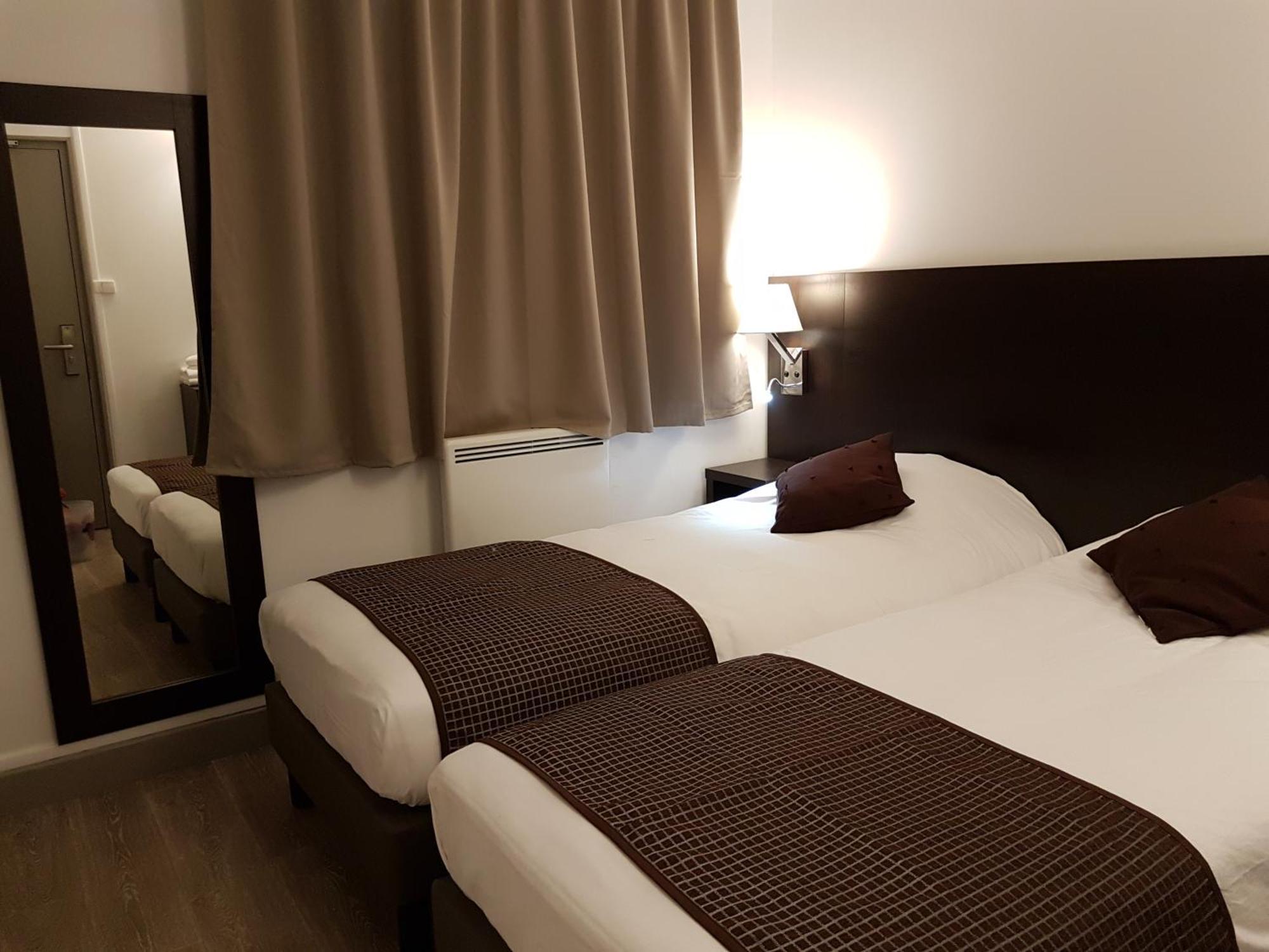 Nevers Hotel Eksteriør billede