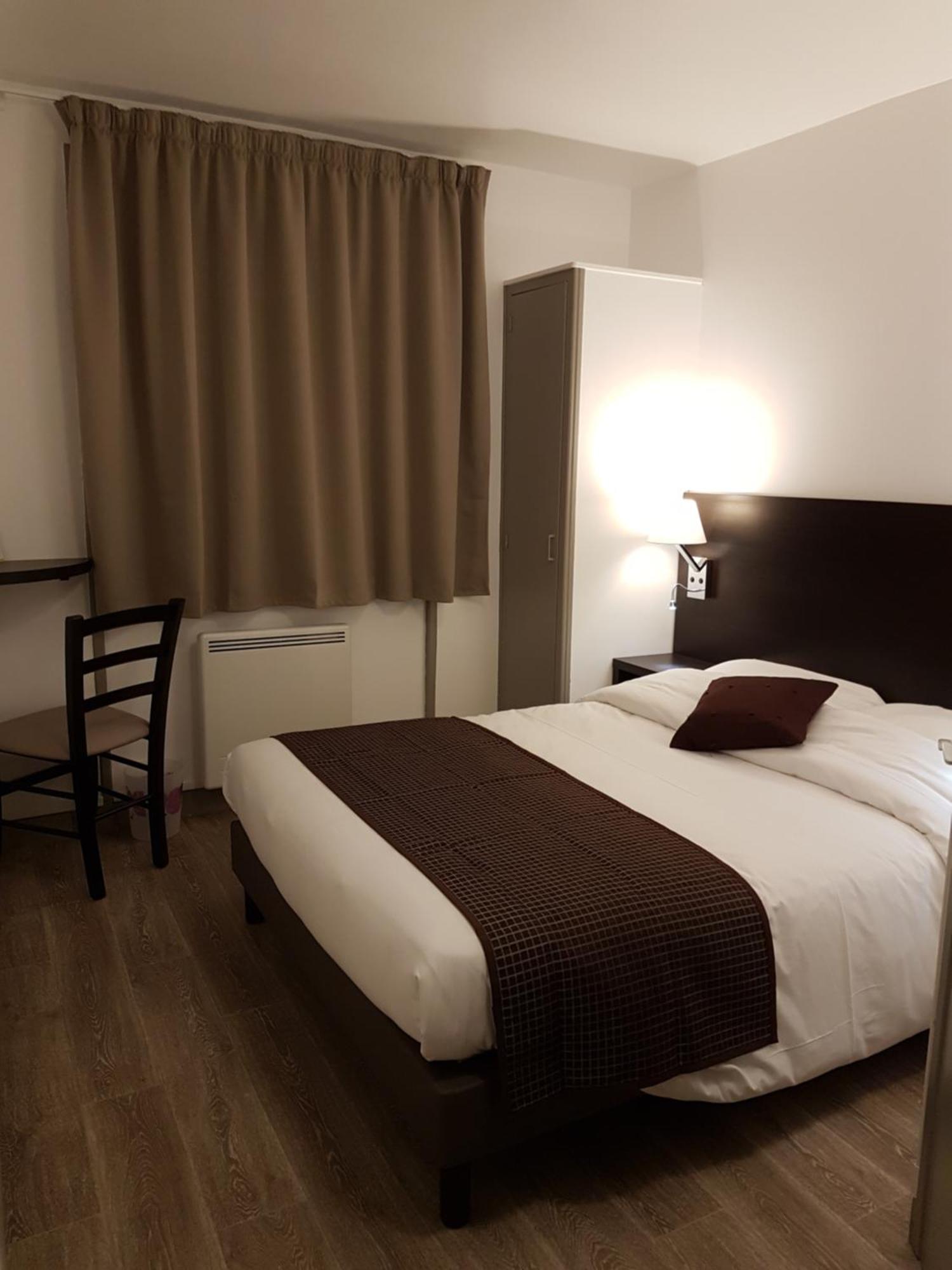 Nevers Hotel Eksteriør billede